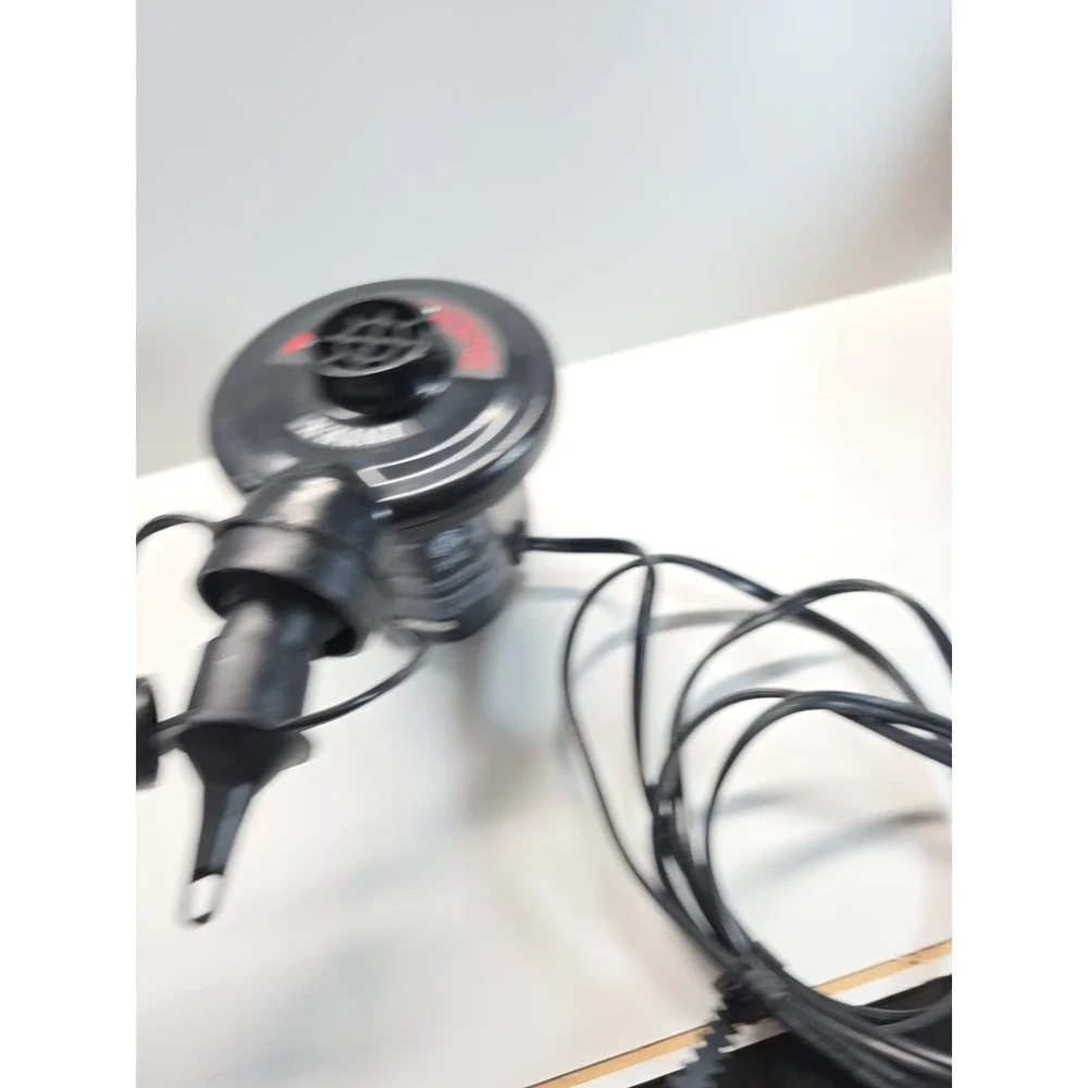 INTEX Quick Fill air pump, attachments, electric, works good,
